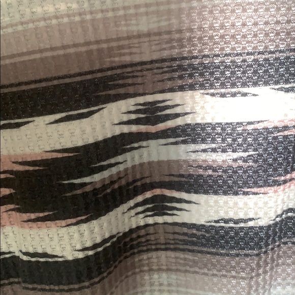 Long sleeve pink/ print shirt - Picture 3 of 3